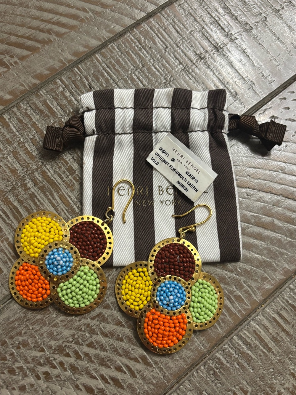💥RARE💥 Henri Bendel "Opulenet Flower Multi" earrings